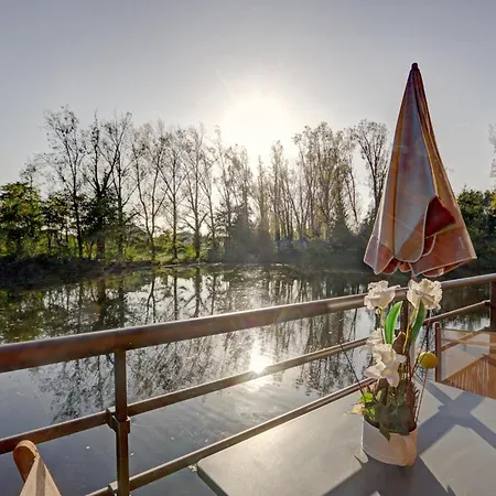 Confortables En Bord D'etang Avec Terrasse, Parc, Activites Et Optionnel ! - Fr-1-496-77 Holiday home *