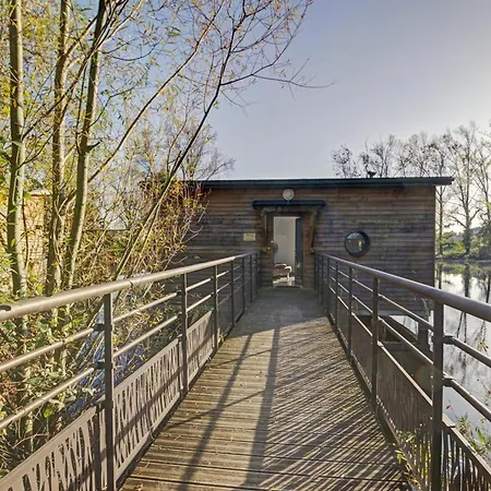 Insolite Au Bord D'un Etang, Animaux Acceptes, Terrasse Privative - Fr-1-496-77 컨트리하우스 *